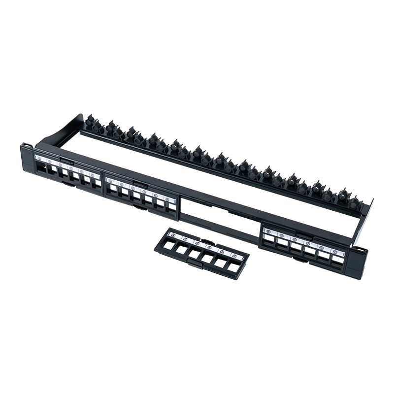 Montage en rack non blindé 1U 19 pouces à 24 ports (fenêtre amovible) SP-3404-24P